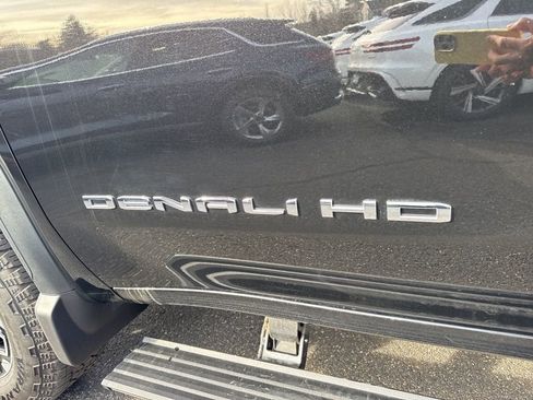 Used 2022 GMC Sierra 2500 Denali AWD/4WD image 13