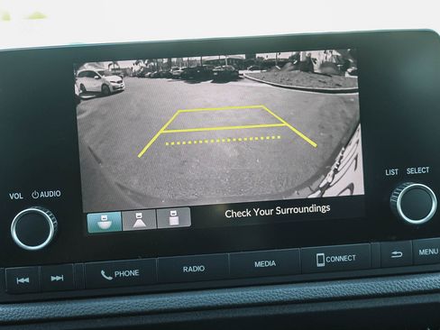 Used 2023 Honda CR-V Sport image 25