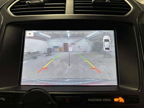 Used 2018 Ford Explorer XLT w/ Equipment Group 202A image 30