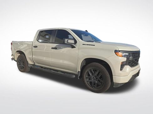 Used 2026 Chevrolet Silverado 1500 Custom w/ Turbomax Blackout Package RWD image 2