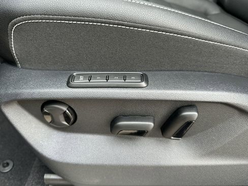 Used 2025 Volkswagen Atlas SEL image 14