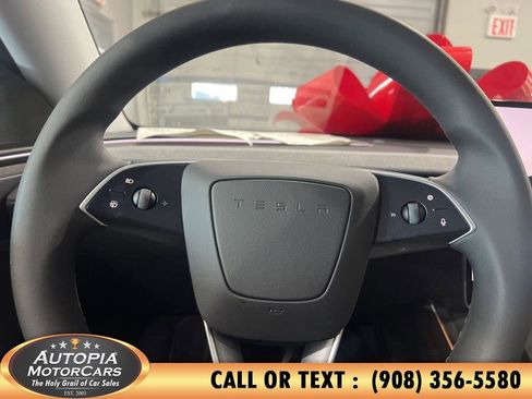 Used 2026 Tesla Model Y 2WD image 26