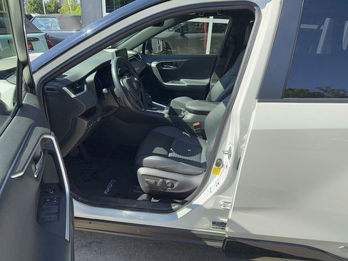 Used 2022 Toyota RAV4 XSE w/ XSE Grade Weather Package AWD/4WD image 5