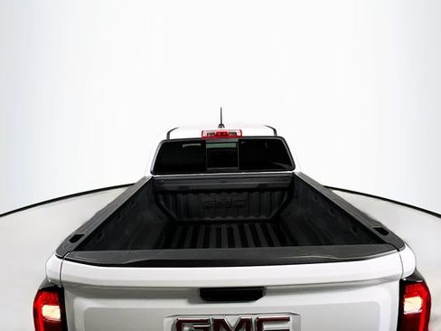 Used 2024 GMC Canyon Elevation w/ Convenience Package image 23