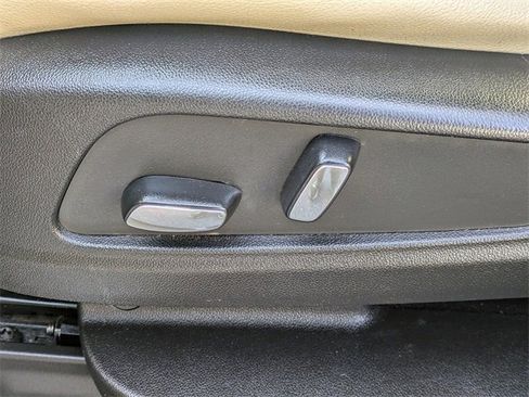 Used 2017 Cadillac XT5 FWD image 20