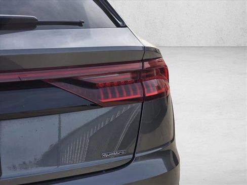 Used 2019 Audi Q8 Prestige image 12