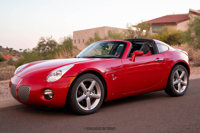 Used 2009 Pontiac Solstice Coupe RWD image 14
