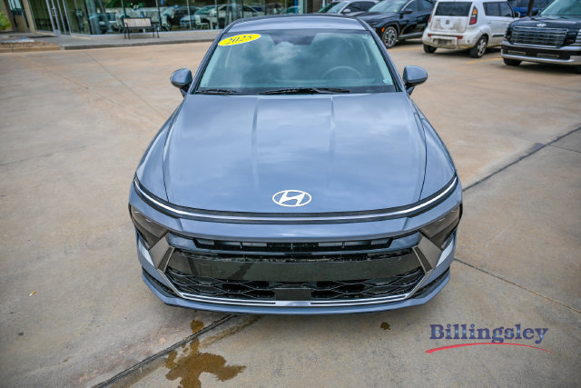 Used 2025 Hyundai Sonata SEL FWD image 8