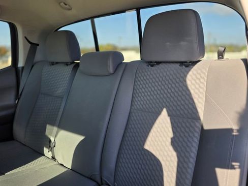 Used 2022 Toyota Tacoma SR5 RWD image 15