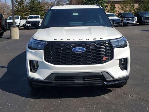 New 2026 Ford Explorer ST image 2