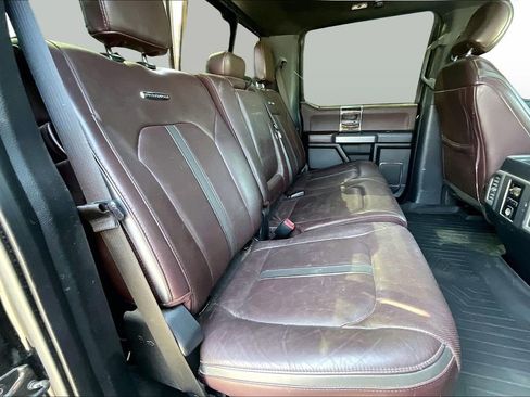 Used 2017 Ford F250 Platinum w/ FX4 Off-Road Package AWD/4WD image 27