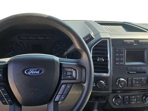 Used 2017 Ford F250 XL w/ Power Equipment Group AWD/4WD image 12