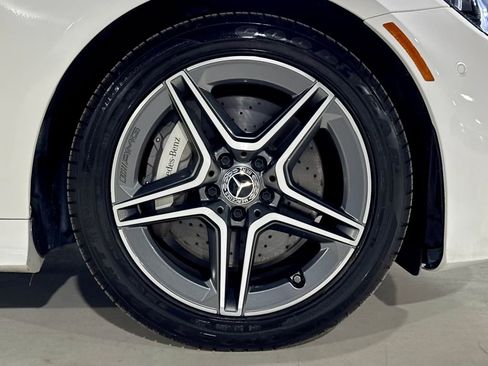 Used 2022 Mercedes-Benz E 450 4MATIC Coupe image 32