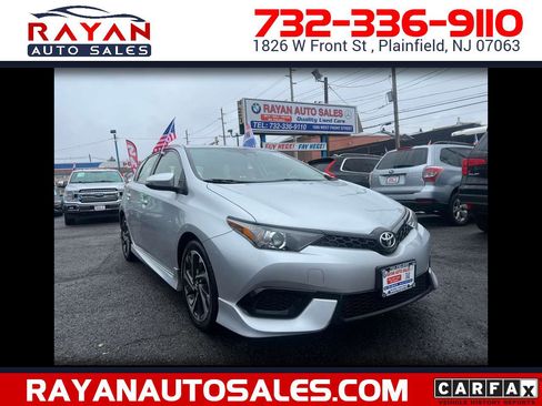 Used 2018 Toyota Corolla iM image 1