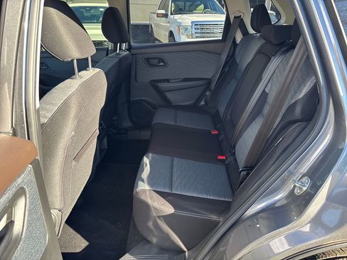 Used 2021 Nissan Rogue S image 25