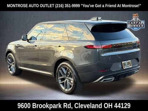 Used 2025 Land Rover Range Rover Sport SE image 5