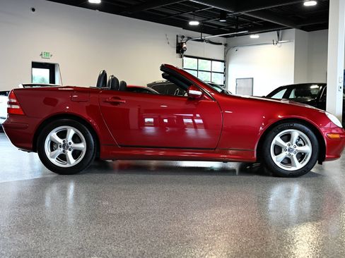 Used 2002 Mercedes-Benz SLK 320 w/ K4 Opt Pkg image 4