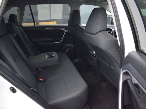 Used 2024 Toyota RAV4 LE image 11