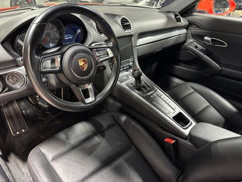 Used 2018 Porsche 718 Cayman S RWD image 10