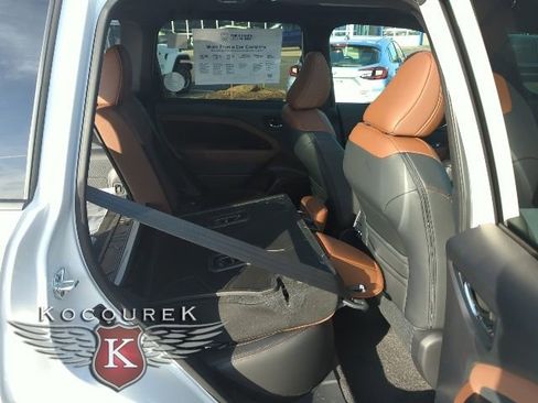 New 2026 Subaru Forester Touring image 27