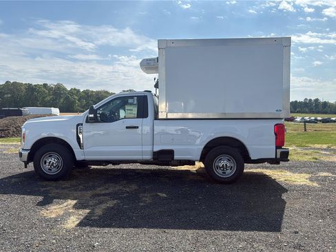 New 2026 Ford F250 XL w/ XL Chrome Package RWD image 3