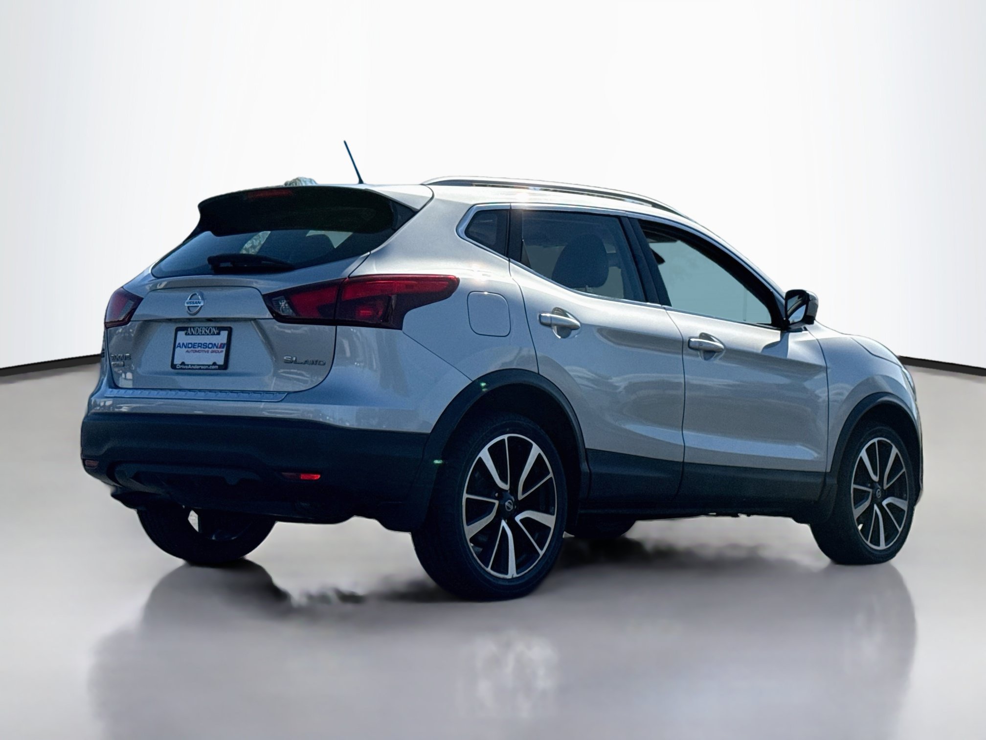 Used 2017 Nissan Rogue Sport SL w/ SL Premium Package AWD/4WD image 7