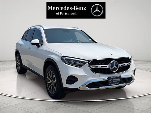 Certified 2025 Mercedes-Benz GLC 300 4MATIC image 2