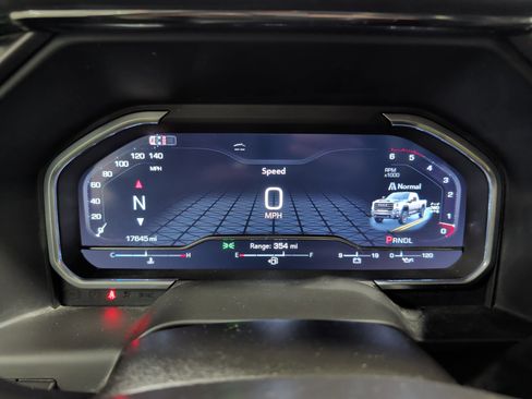 Used 2024 GMC Sierra 2500 AT4X image 8