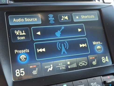 Used 2017 Acura TLX w/ Technology Package image 18