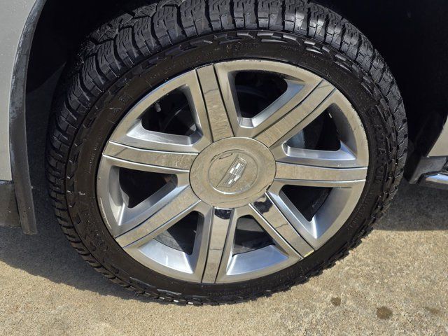 Used 2020 Cadillac Escalade Luxury RWD image 13