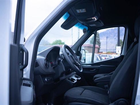 Used 2023 Mercedes-Benz Sprinter 2500 w/ Parking Package image 10