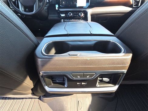 Used 2024 GMC Sierra 2500 Denali w/ Denali Reserve Package image 33