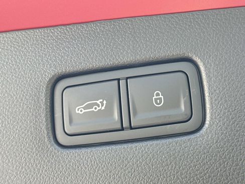 New 2026 Genesis GV70 2.5T AWD/4WD image 31