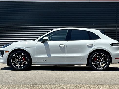Certified 2021 Porsche Macan GTS AWD/4WD image 2
