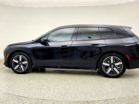 Used 2024 BMW iX xDrive50 w/ Premium Package AWD/4WD image 8