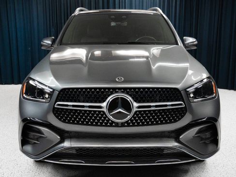 Certified 2025 Mercedes-Benz GLE 450e 4MATIC image 2