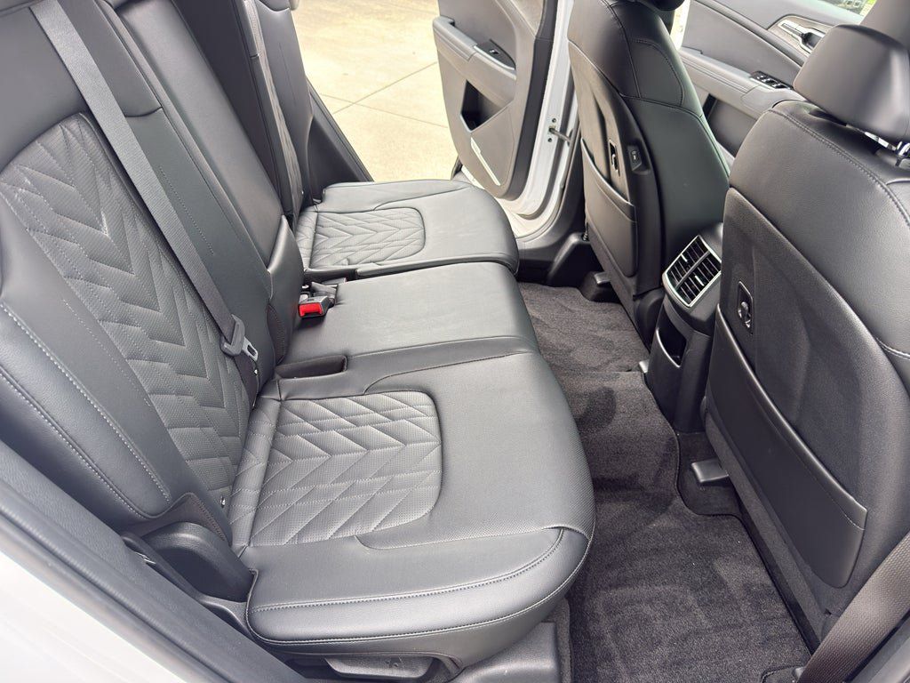 Used 2025 Kia Sportage X-Pro Prestige AWD/4WD image 29