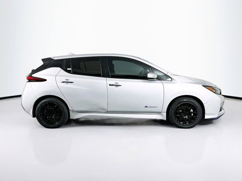Used 2019 Nissan Leaf SV Plus w/ SV Plus Technology Package FWD image 10