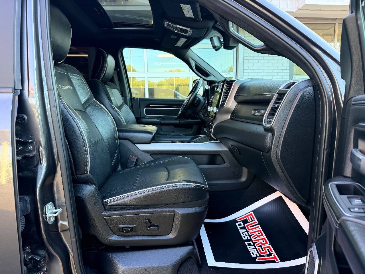 Used 2020 RAM 2500 Laramie w/ Night Edition AWD/4WD image 43