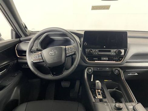 New 2026 Toyota Grand Highlander AWD Hybrid image 12