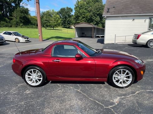 Used 2009 MAZDA MX-5 Miata Touring w/ Suspension Pkg RWD image 7