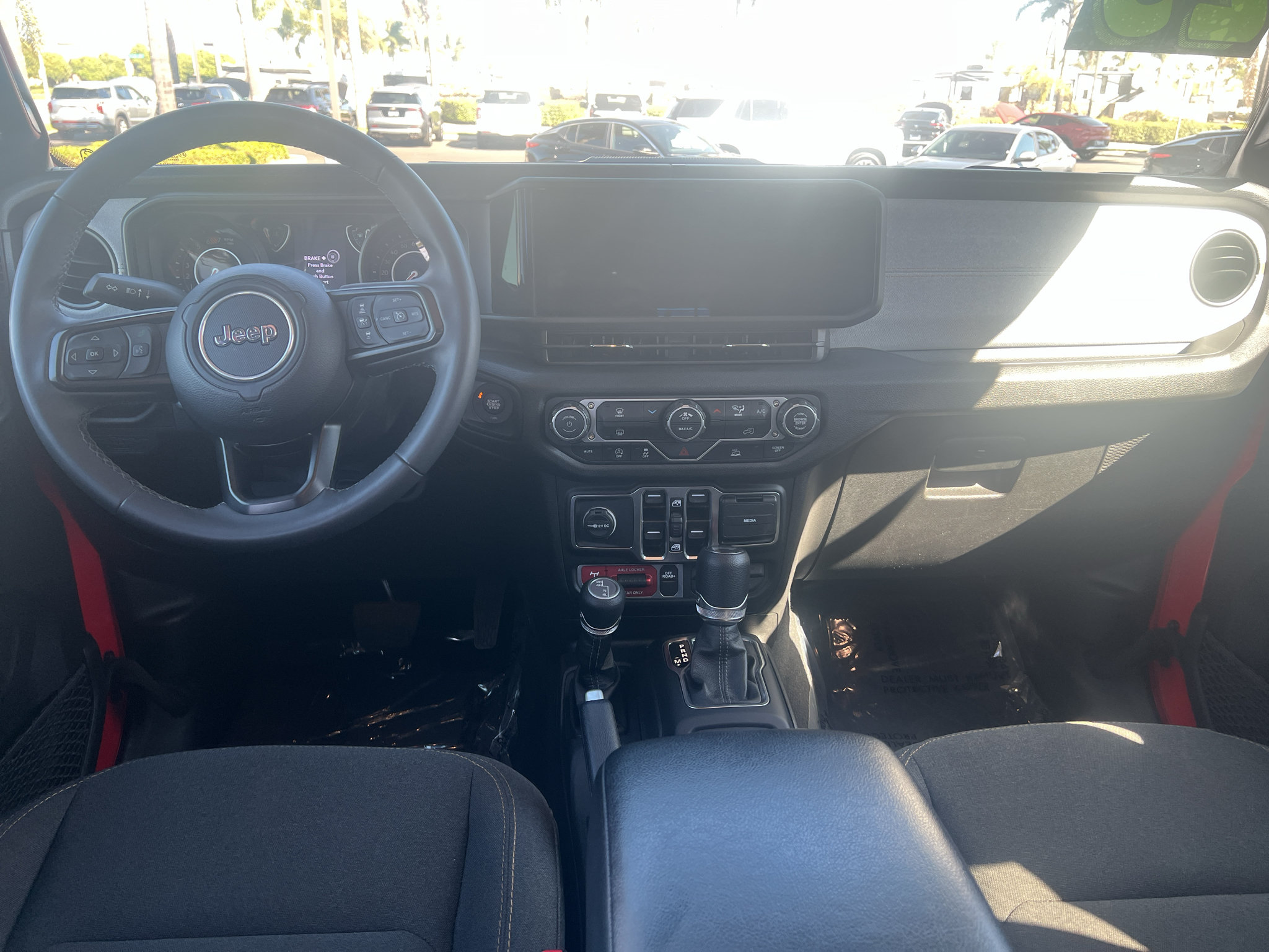 Used 2025 Jeep Wrangler Unlimited Sport AWD/4WD image 9