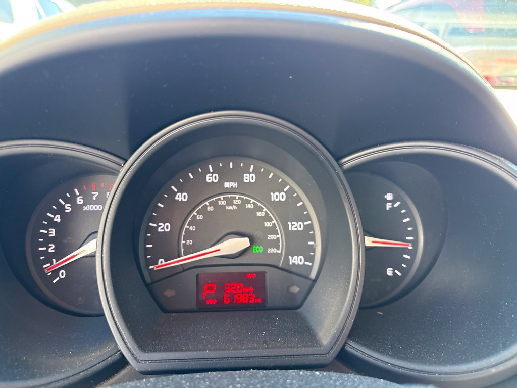 Used 2013 Kia Rio LX FWD image 5