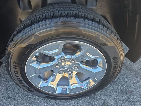 Used 2020 RAM 1500 Big Horn AWD/4WD image 6