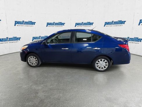 Used 2018 Nissan Versa SV image 7