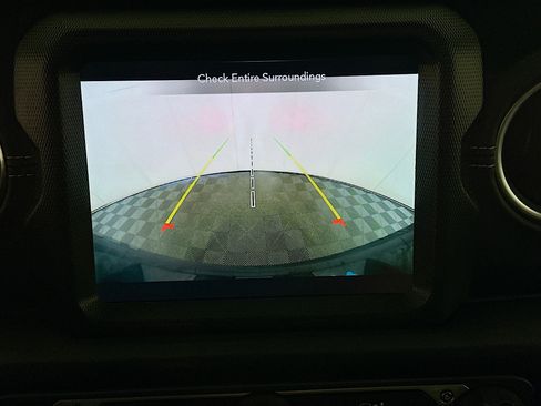 Used 2022 Jeep Wrangler Sahara w/ Cold Weather Group image 22