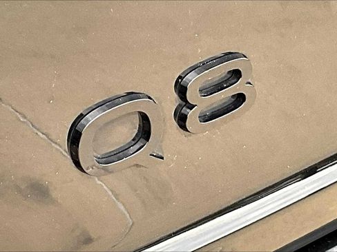 Used 2024 Audi Q8 Premium Plus w/ Premium Plus Package image 28