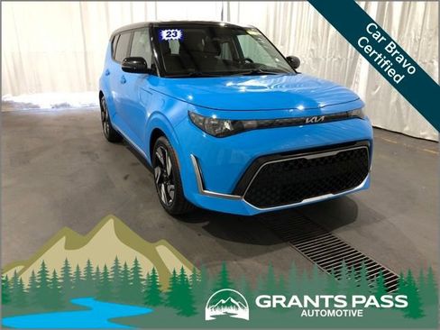 Used 2023 Kia Soul GT-Line FWD image 1