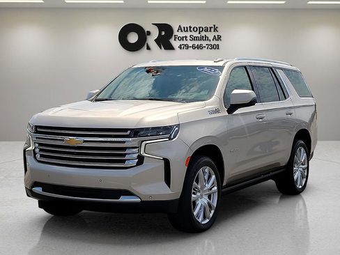 Used 2022 Chevrolet Tahoe High Country AWD/4WD image 2