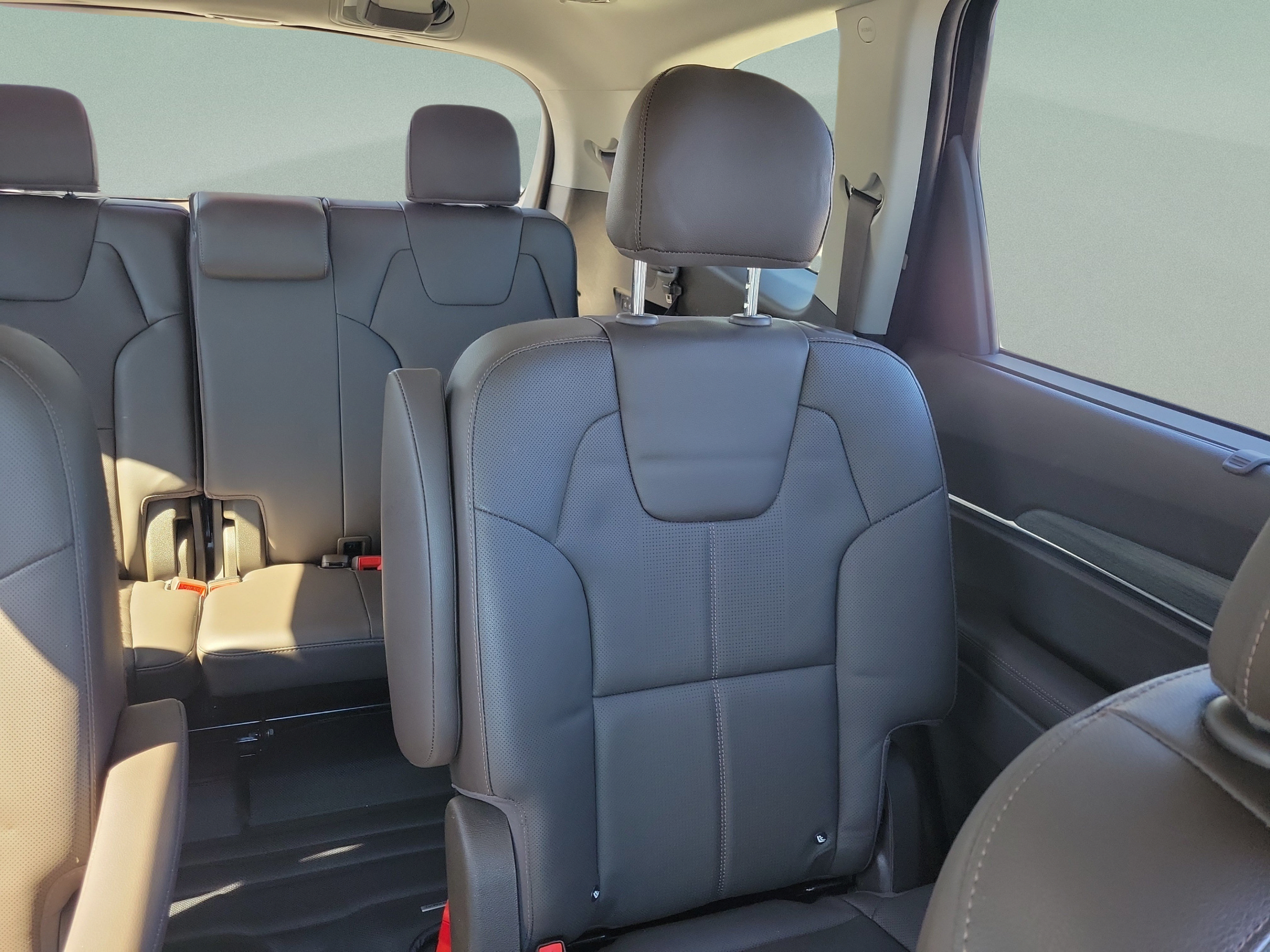 Used 2021 Kia Telluride SX w/ Nightfall Edition Package AWD/4WD image 10